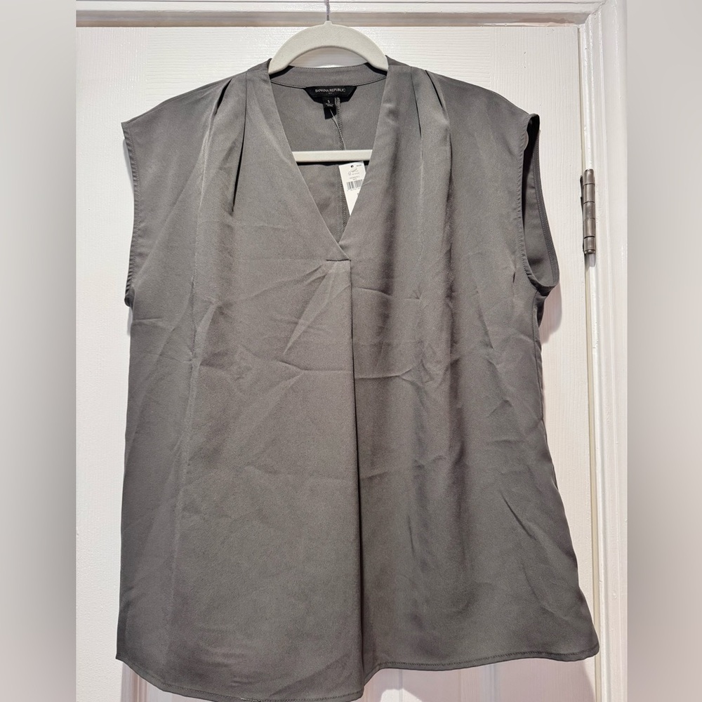 Banana Republic Cap Sleeve Shirt - Green/Gray - Small